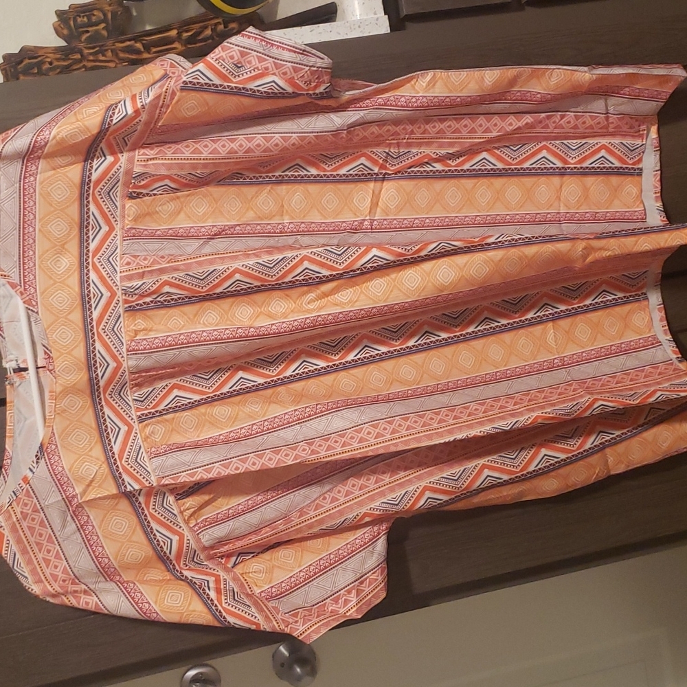 New boutique Tribal Plus size short sleeved top - Picture 7 of 10